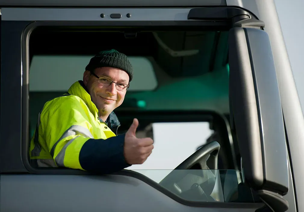 DSE worker and truck